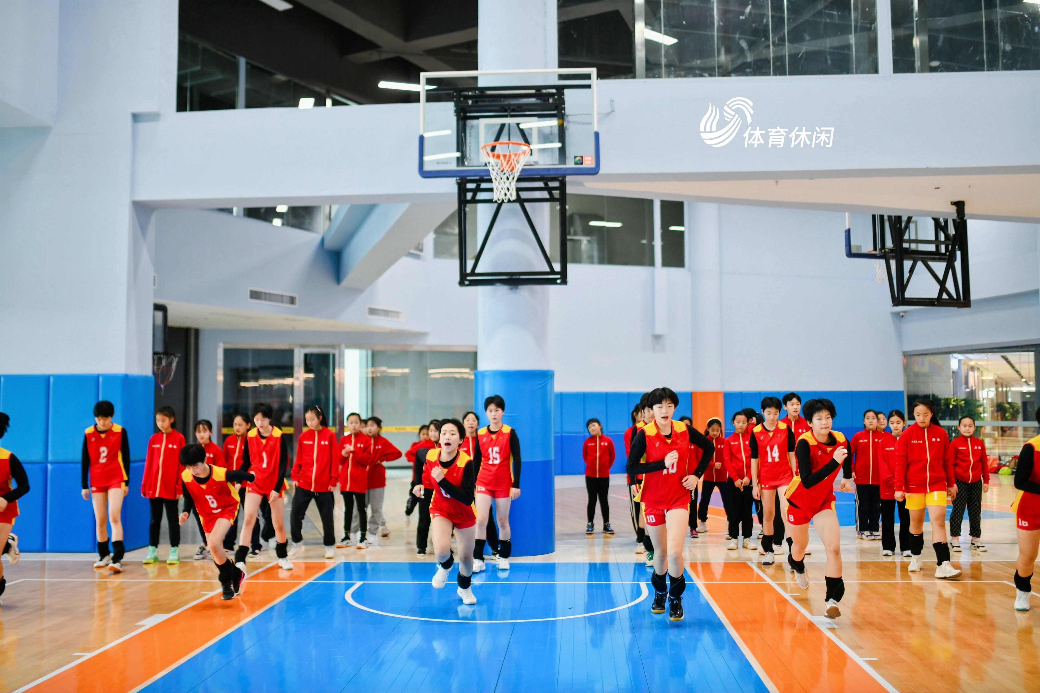 乐鱼体育app官方登录入口-中国篮球训练营吸引大量青少年参与