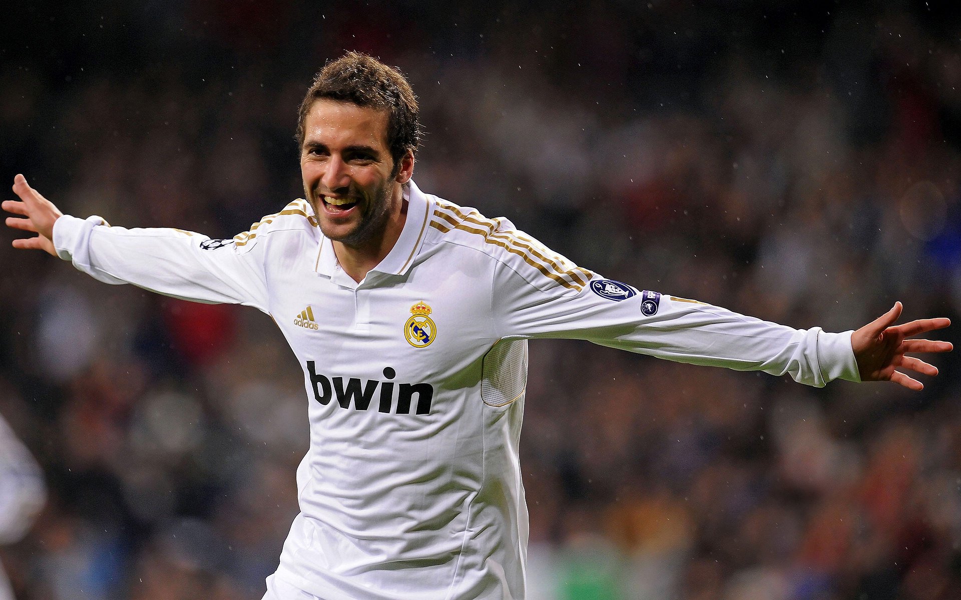 “多场景智能分析：多角度“全景监控”带来胜负新预判”，全景智能监控有什么用