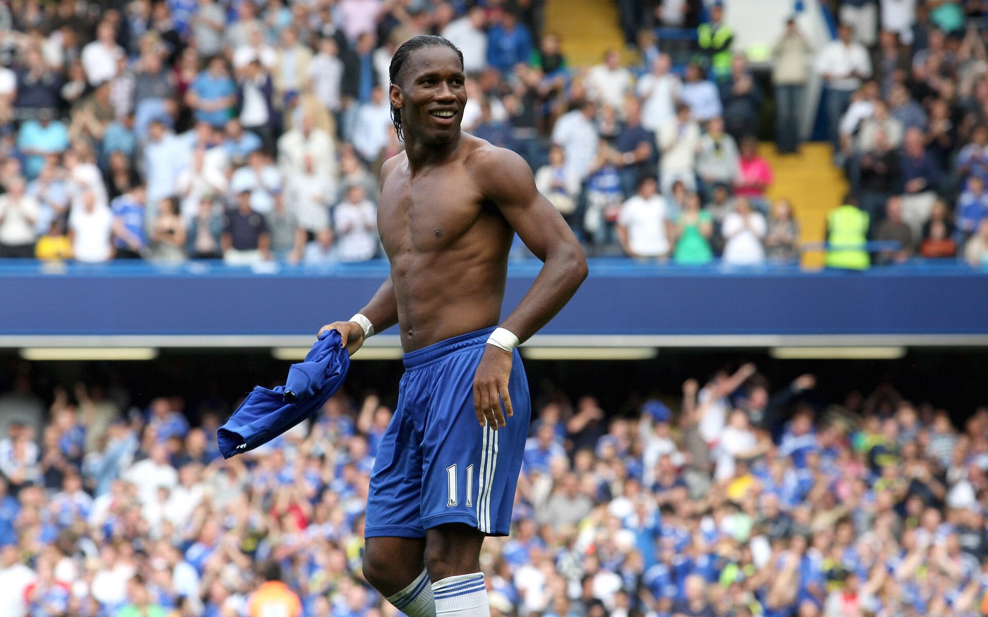 主场不胜!法国球迷陷入沉默,法国球迷哭了