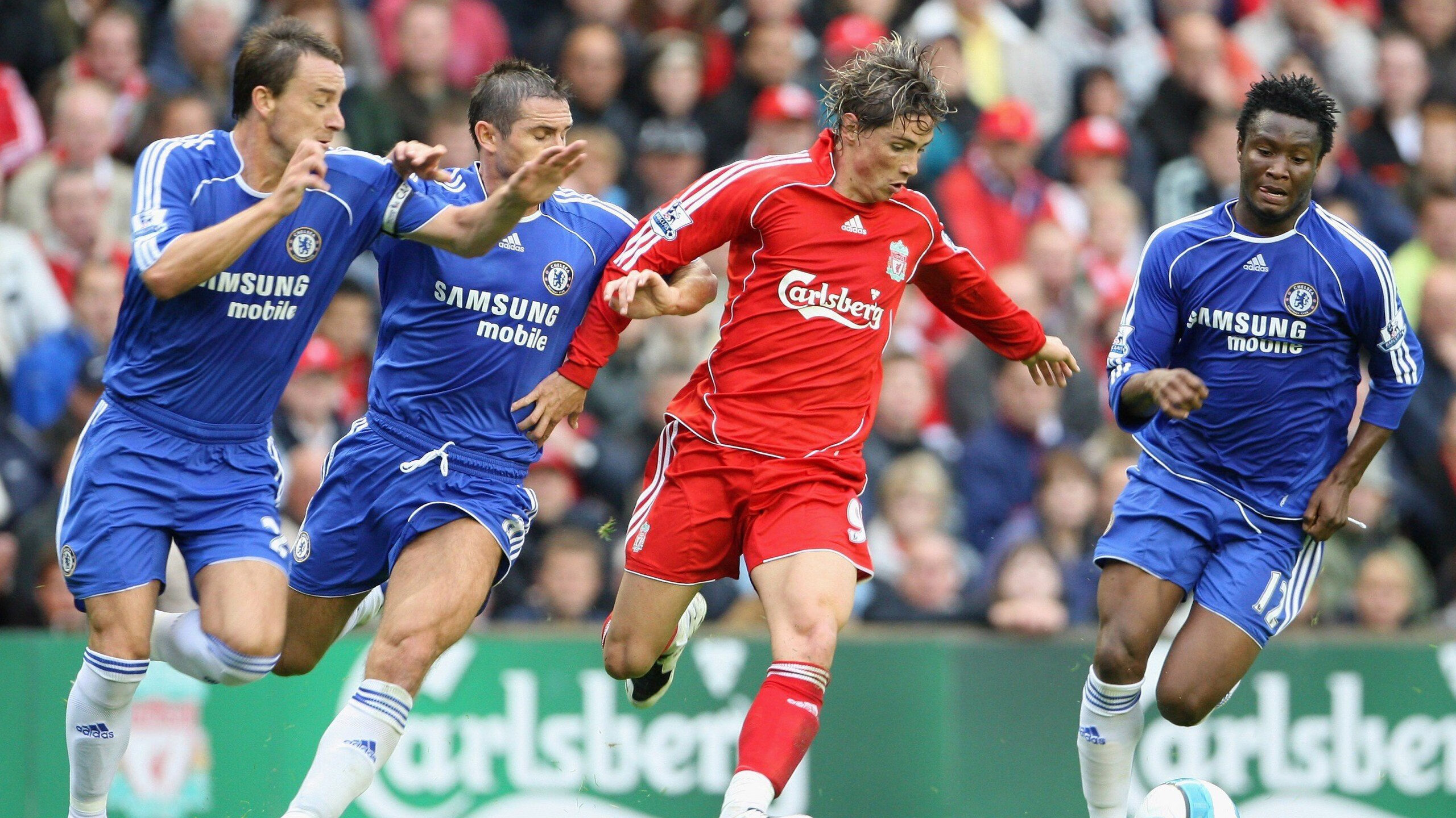 LEYU SPORTS中国官方网站-西甲积分榜变动频繁，巴萨追赶领头羊，2021年西甲足球积分排行榜